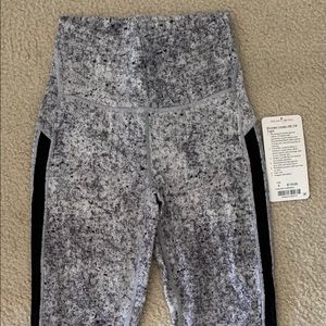 Lululemon Wunder Under HR 7/8 Tight Size 6 Grey